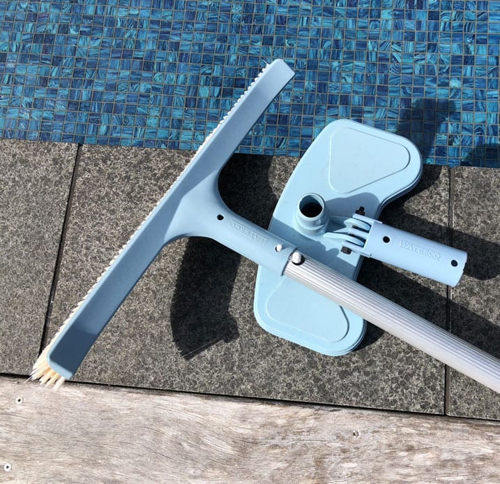 Swimming pool Accessories