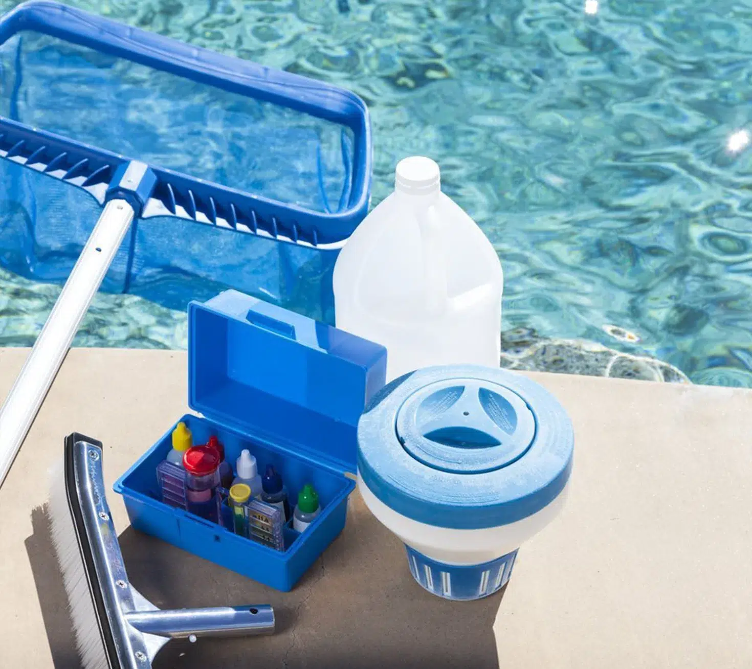 Auckland Pool cleaning services