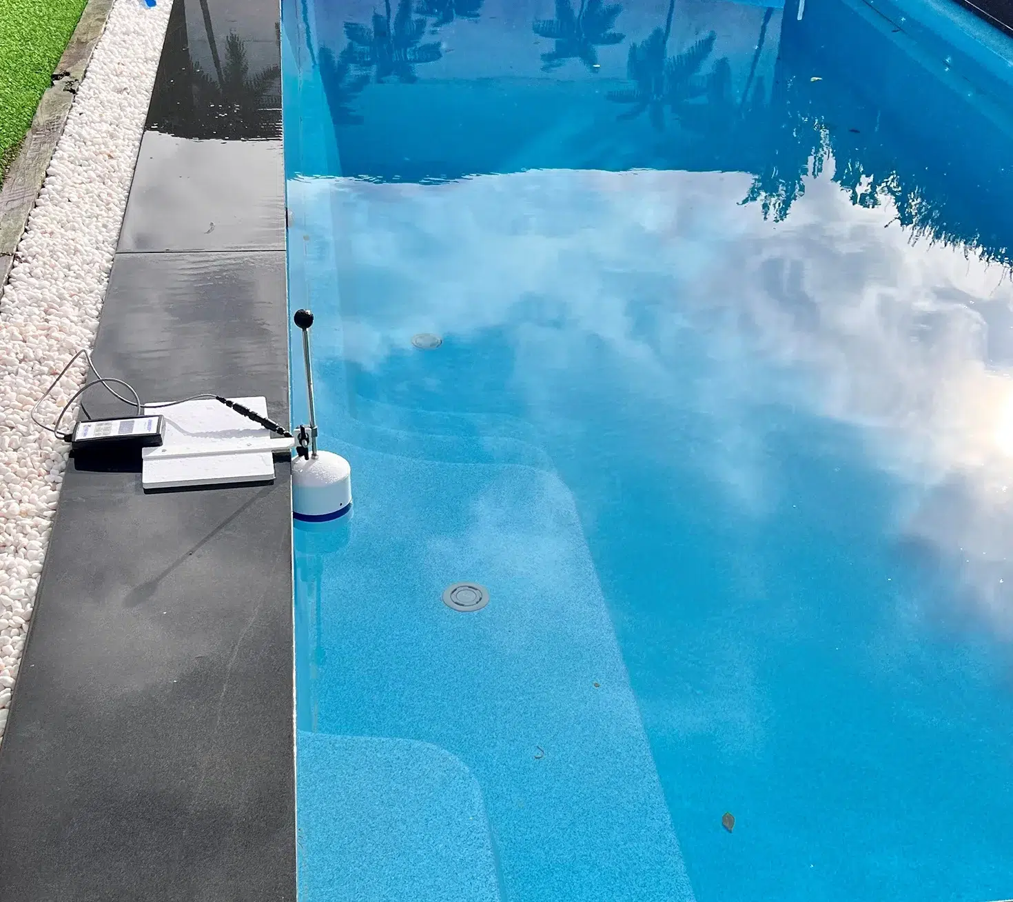 Swimming pool leak detection
